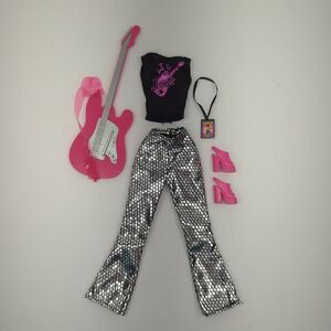Barbie 2002 Fashion Avenue Rock Diva Outfit Guitar Black Top/Silver Pants #56650